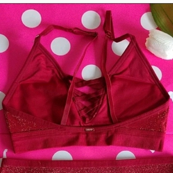 ❌Size M🌺PINK VICTORIA'S SECRET BRALETTE - Picture 3 of 4